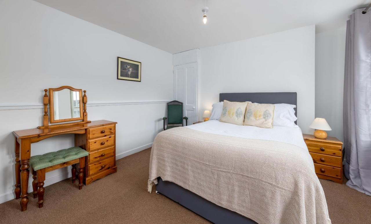 Muncaster Castle Coachman'S Quarters Bed & Breakfast Ravenglass Exterior photo