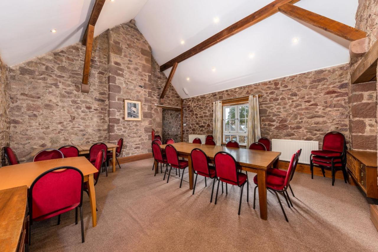 Muncaster Castle Coachman'S Quarters Bed & Breakfast Ravenglass Exterior photo