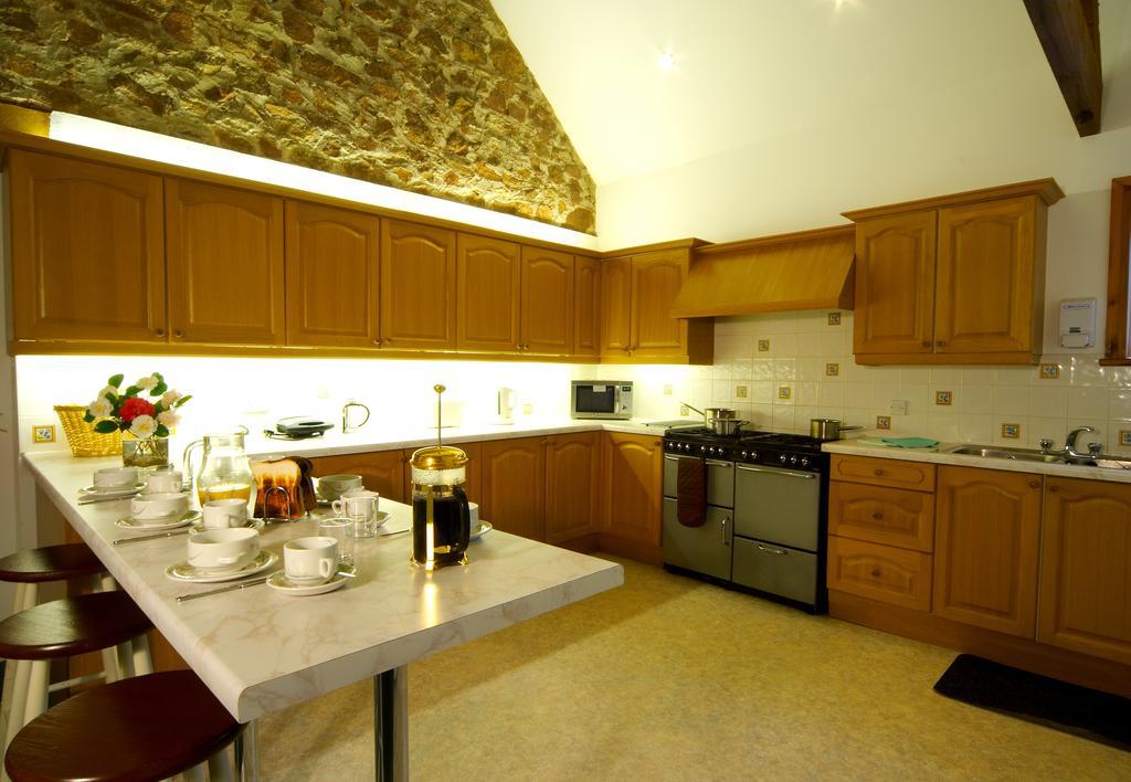Muncaster Castle Coachman'S Quarters Bed & Breakfast Ravenglass Exterior photo
